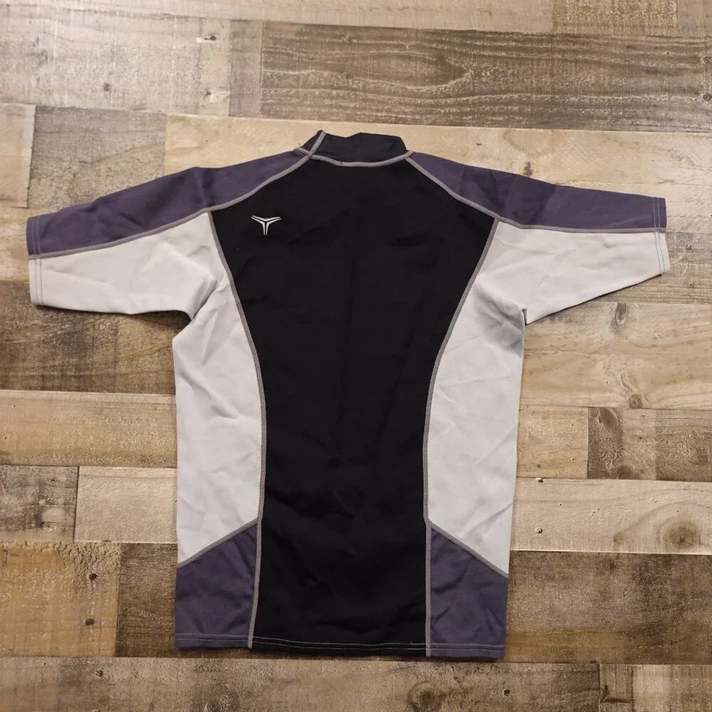 Mares Thermoguard 0.5 Short Sleeve Rash Guard Men’s Medium Black‎ Gray Dive Swim